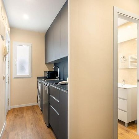 1 Bedroom 1 Bathroom Furnished - Chueca - Modern Functional - Mintystay Madrid Exterior foto