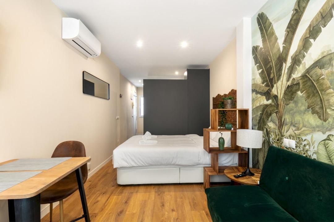 1 Bedroom 1 Bathroom Furnished - Chueca - Modern Functional - Mintystay Madrid Exterior foto